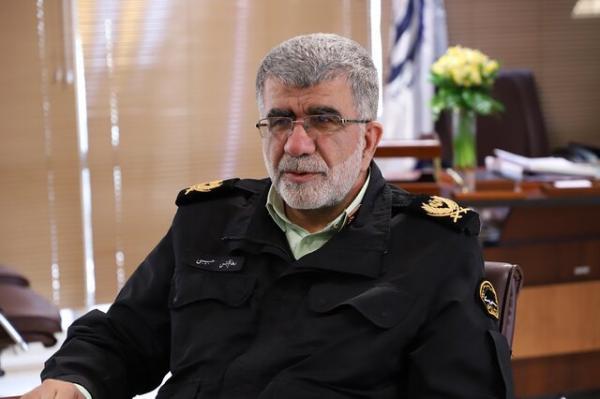 500 هزار عدد مواد محترقه در فارس کشف شد ، شهروندان تخلفات 500 هزار عدد مواد محترقه در فارس کشف شد ، شهروندان تخلفات فضای مجازی را تلفنی به فوریت های پلیس فتا گزارش نمایند