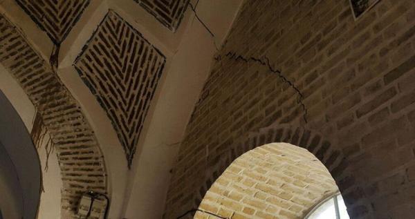 ریزش سقف مسجد 700 ساله در دزفول