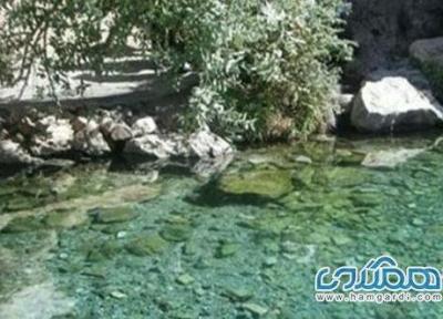 چشمه آب معدنی کوه زنبیل یکی از جاذبه های دیدنی ارومیه است